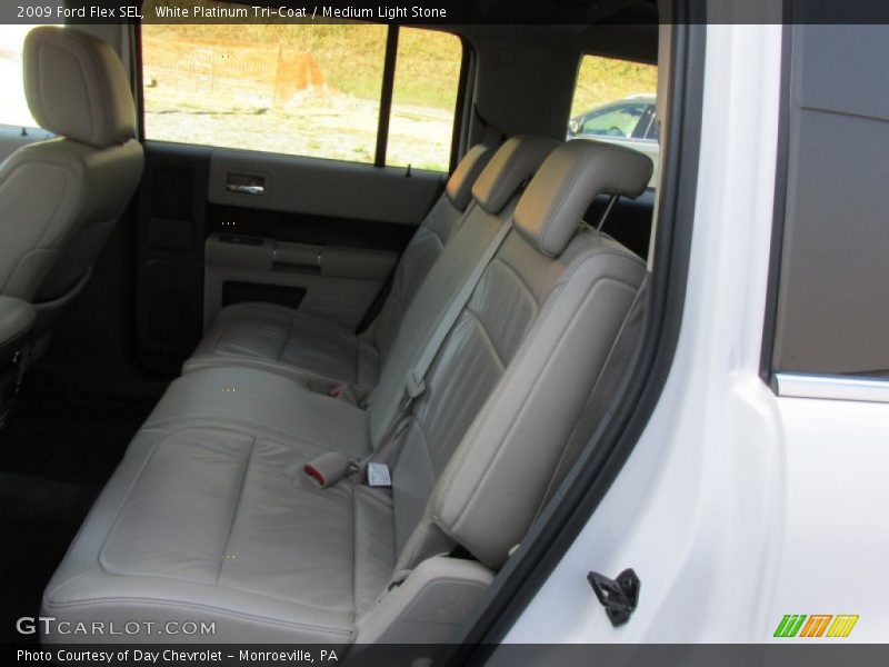 White Platinum Tri-Coat / Medium Light Stone 2009 Ford Flex SEL