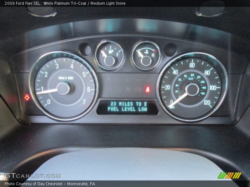 White Platinum Tri-Coat / Medium Light Stone 2009 Ford Flex SEL