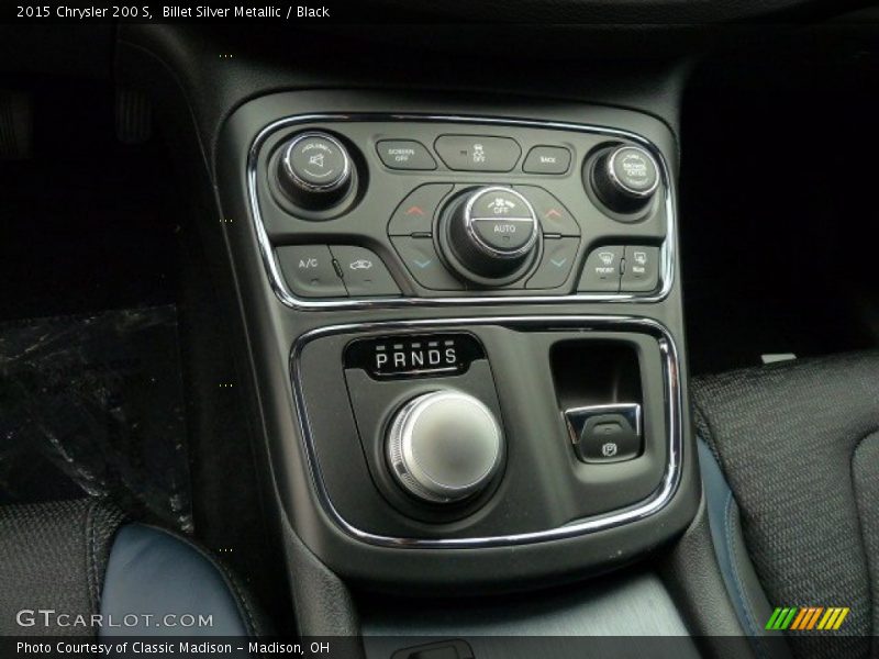 Billet Silver Metallic / Black 2015 Chrysler 200 S