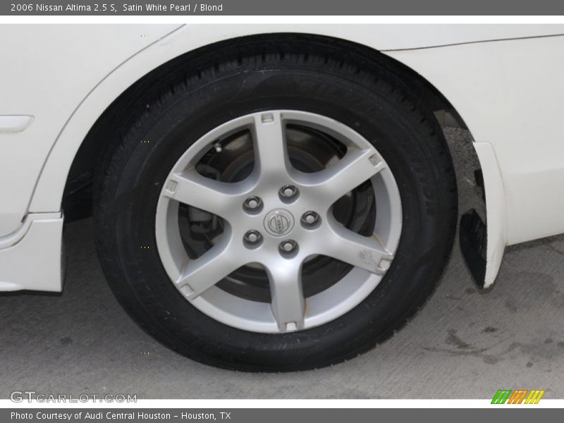Satin White Pearl / Blond 2006 Nissan Altima 2.5 S