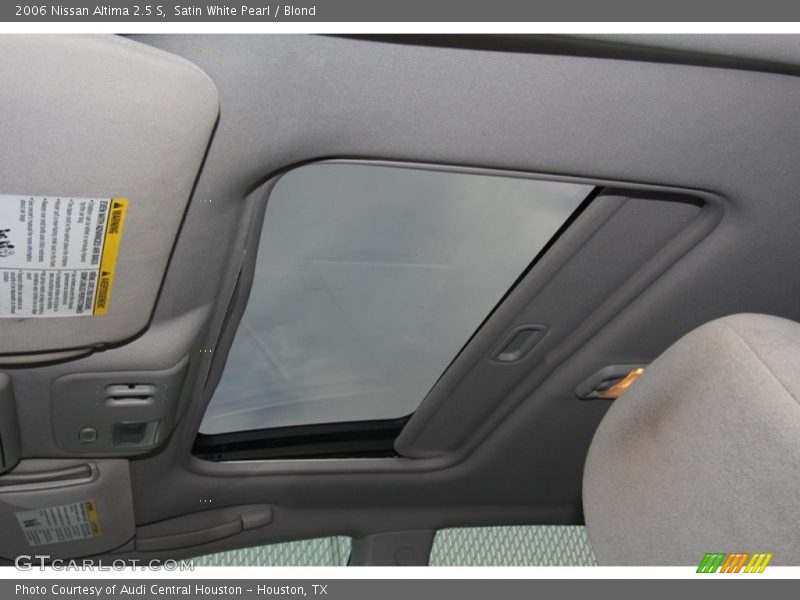 Satin White Pearl / Blond 2006 Nissan Altima 2.5 S