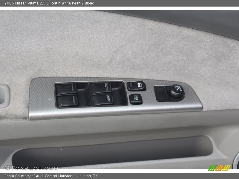 Satin White Pearl / Blond 2006 Nissan Altima 2.5 S