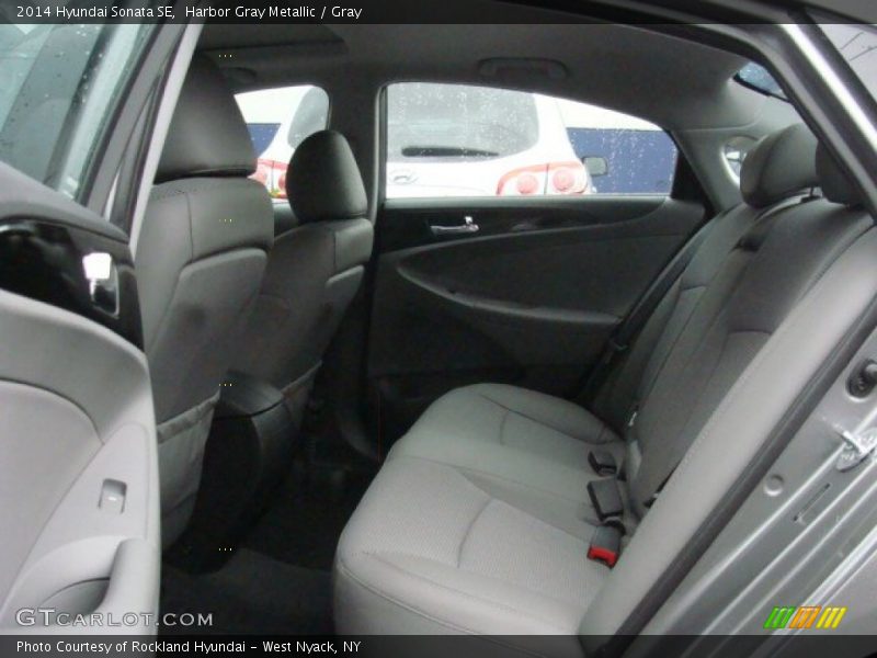 Harbor Gray Metallic / Gray 2014 Hyundai Sonata SE