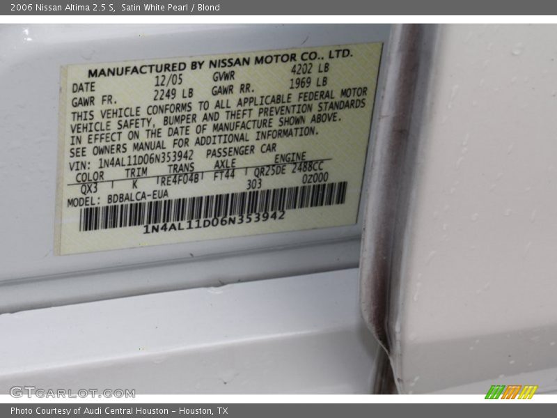 Satin White Pearl / Blond 2006 Nissan Altima 2.5 S