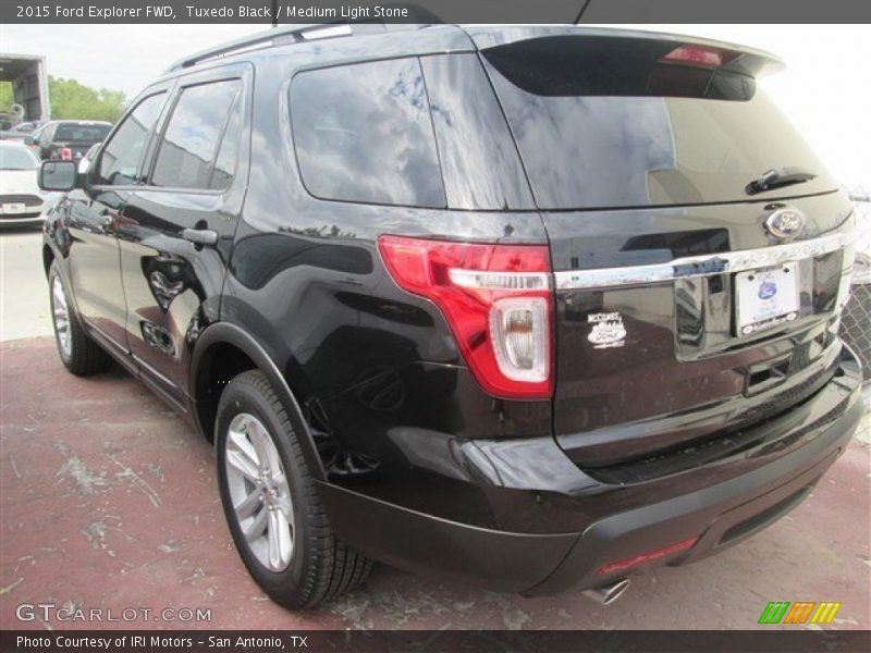 Tuxedo Black / Medium Light Stone 2015 Ford Explorer FWD