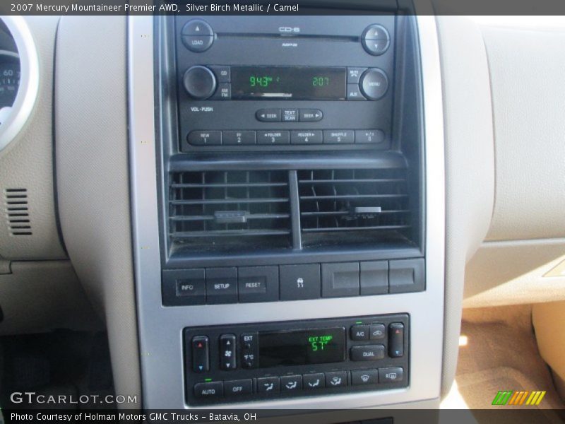 Silver Birch Metallic / Camel 2007 Mercury Mountaineer Premier AWD