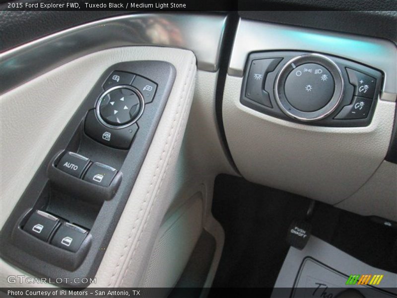 Tuxedo Black / Medium Light Stone 2015 Ford Explorer FWD