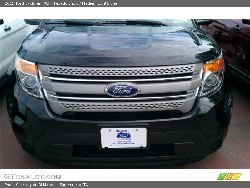 Tuxedo Black / Medium Light Stone 2015 Ford Explorer FWD