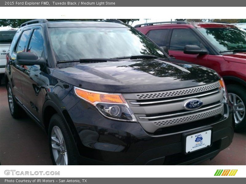 Tuxedo Black / Medium Light Stone 2015 Ford Explorer FWD