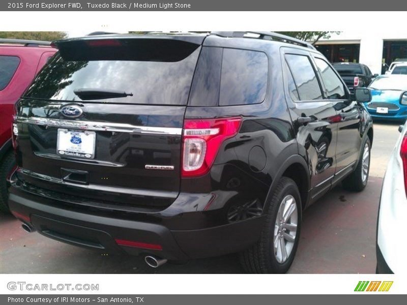 Tuxedo Black / Medium Light Stone 2015 Ford Explorer FWD