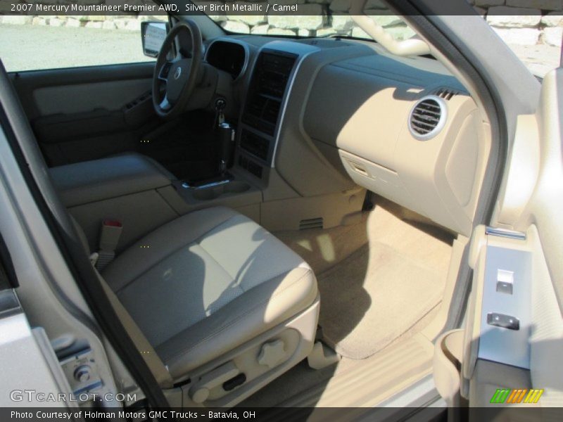 Silver Birch Metallic / Camel 2007 Mercury Mountaineer Premier AWD