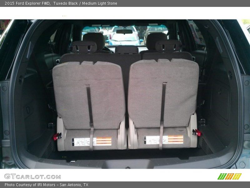 Tuxedo Black / Medium Light Stone 2015 Ford Explorer FWD