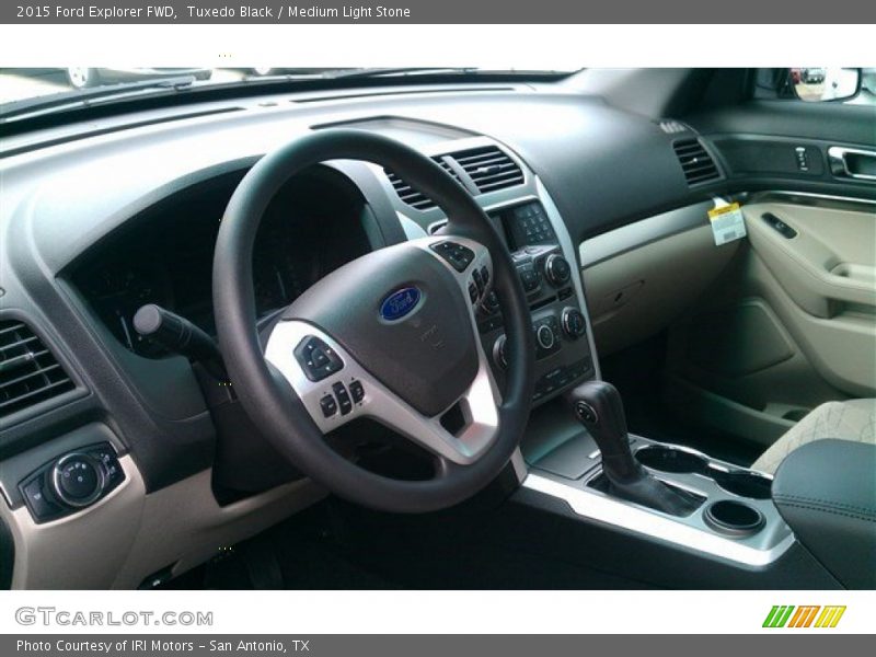 Tuxedo Black / Medium Light Stone 2015 Ford Explorer FWD