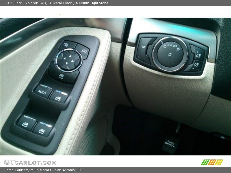 Tuxedo Black / Medium Light Stone 2015 Ford Explorer FWD