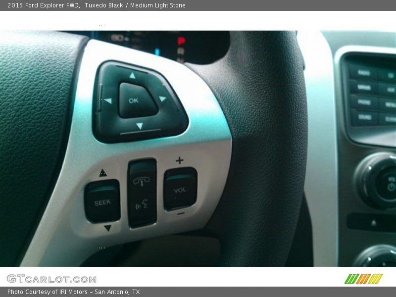 Tuxedo Black / Medium Light Stone 2015 Ford Explorer FWD