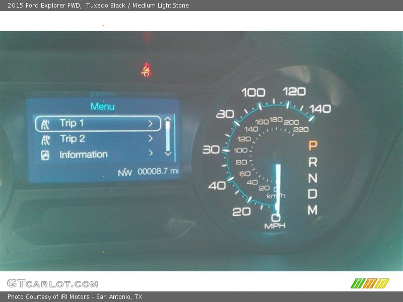 Tuxedo Black / Medium Light Stone 2015 Ford Explorer FWD