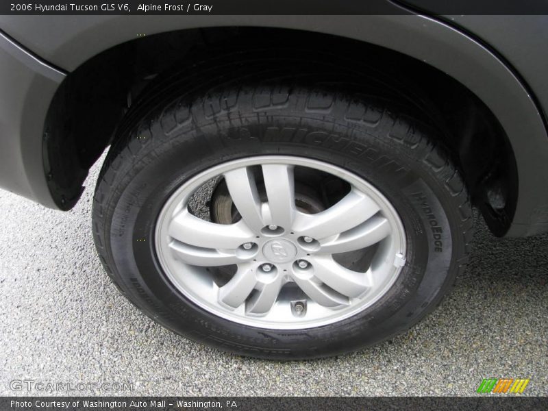 Alpine Frost / Gray 2006 Hyundai Tucson GLS V6