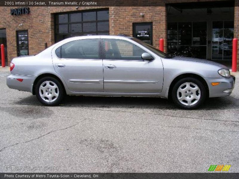 Titanium Metallic / Graphite 2001 Infiniti I 30 Sedan