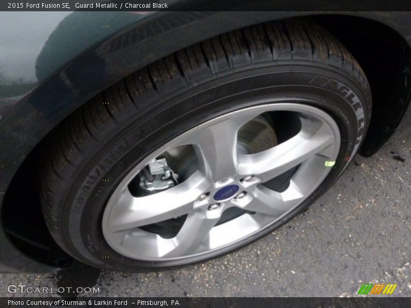 Guard Metallic / Charcoal Black 2015 Ford Fusion SE
