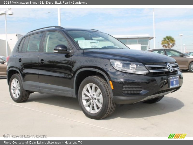 Deep Black Pearl / Sandstone 2015 Volkswagen Tiguan SE