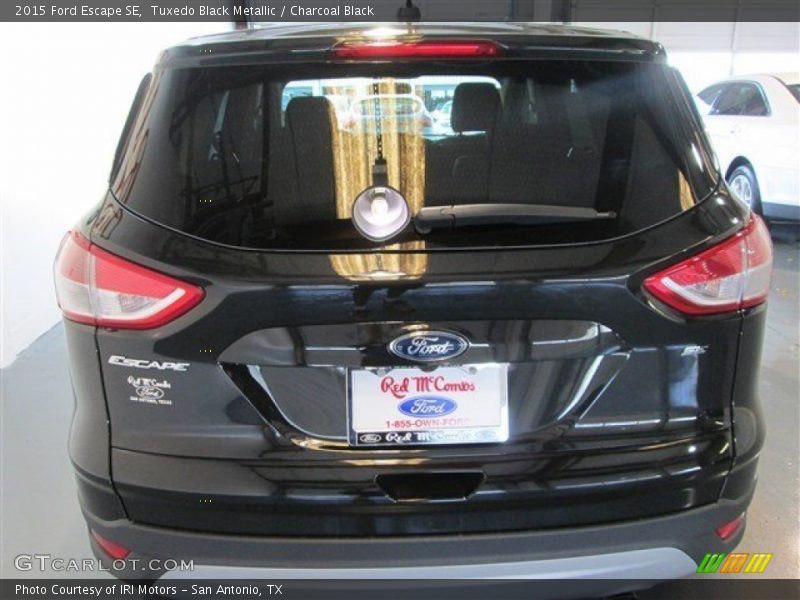 Tuxedo Black Metallic / Charcoal Black 2015 Ford Escape SE
