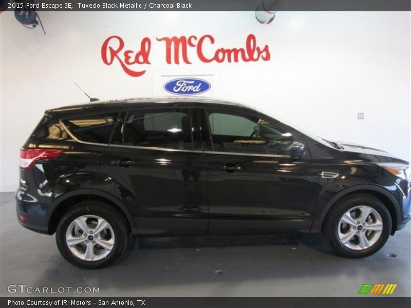 Tuxedo Black Metallic / Charcoal Black 2015 Ford Escape SE
