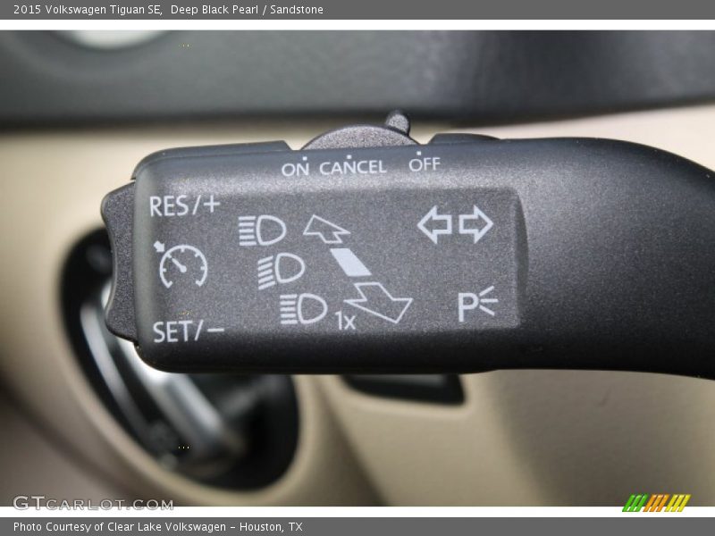 Deep Black Pearl / Sandstone 2015 Volkswagen Tiguan SE