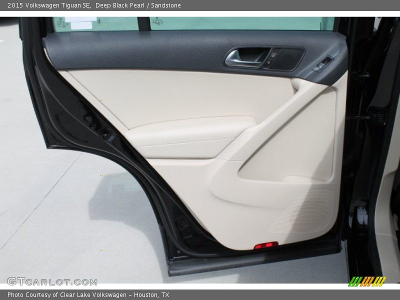 Deep Black Pearl / Sandstone 2015 Volkswagen Tiguan SE