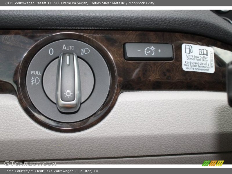 Reflex Silver Metallic / Moonrock Gray 2015 Volkswagen Passat TDI SEL Premium Sedan