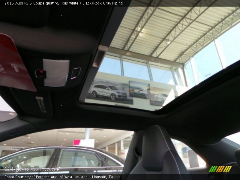 Sunroof of 2015 RS 5 Coupe quattro