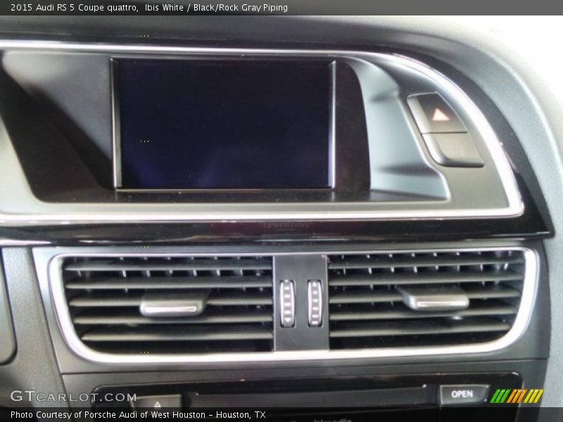 Ibis White / Black/Rock Gray Piping 2015 Audi RS 5 Coupe quattro