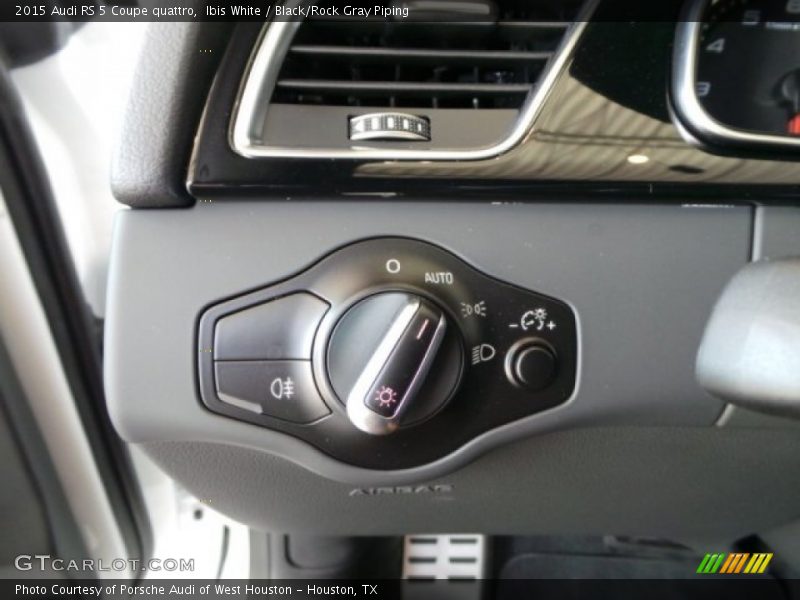 Controls of 2015 RS 5 Coupe quattro