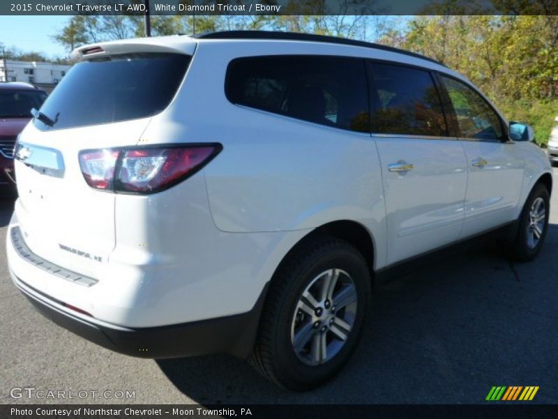 White Diamond Tricoat / Ebony 2015 Chevrolet Traverse LT AWD