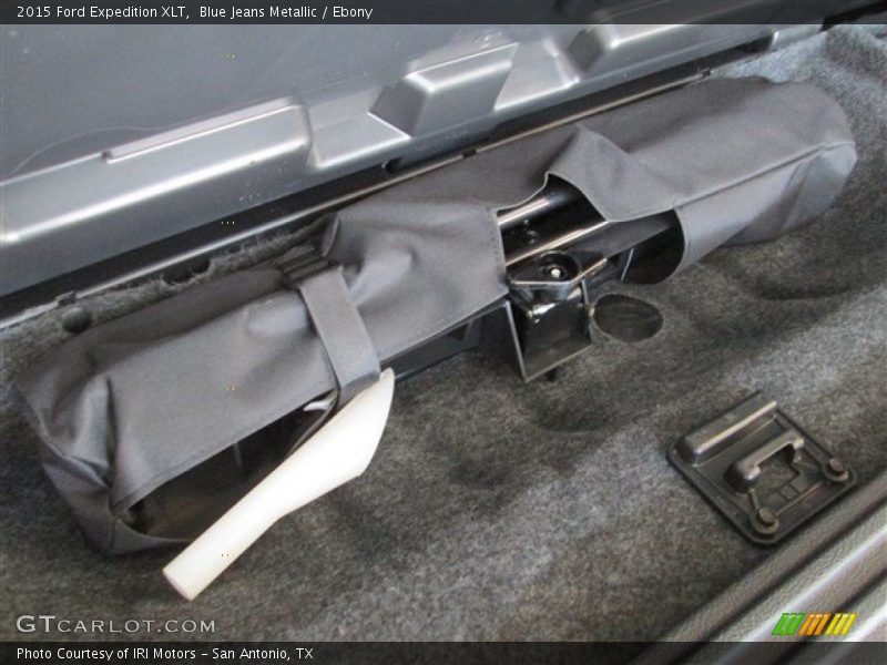 Blue Jeans Metallic / Ebony 2015 Ford Expedition XLT