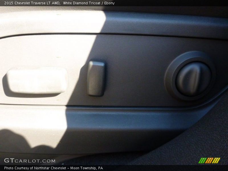 White Diamond Tricoat / Ebony 2015 Chevrolet Traverse LT AWD