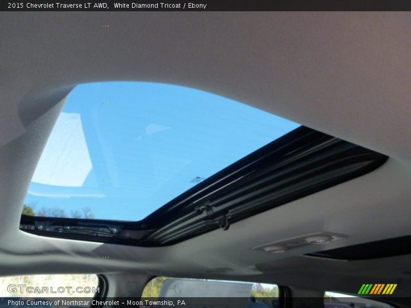 White Diamond Tricoat / Ebony 2015 Chevrolet Traverse LT AWD