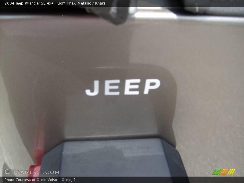 Light Khaki Metallic / Khaki 2004 Jeep Wrangler SE 4x4