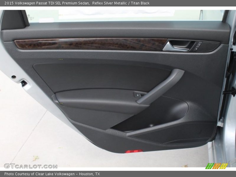 Reflex Silver Metallic / Titan Black 2015 Volkswagen Passat TDI SEL Premium Sedan