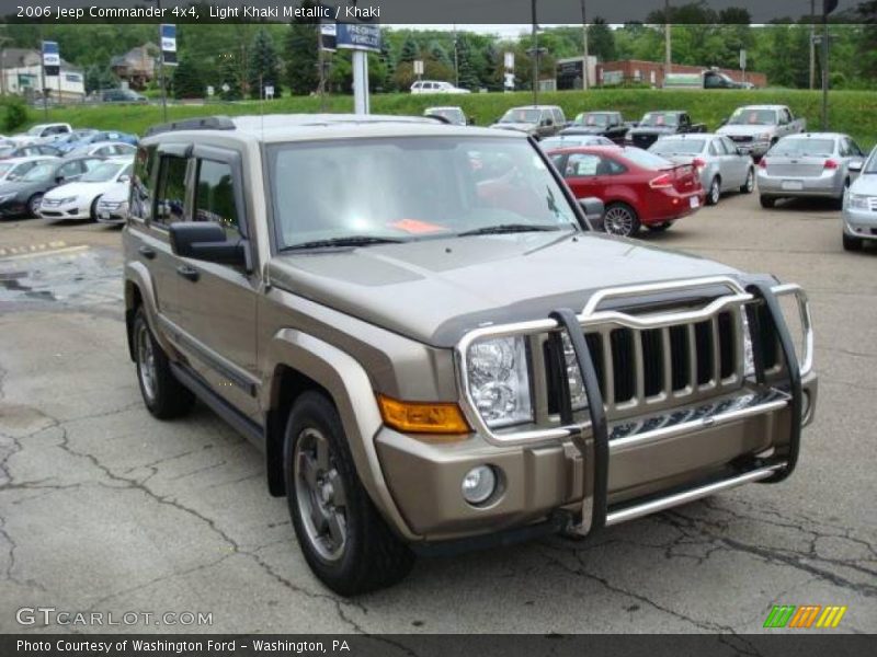 Light Khaki Metallic / Khaki 2006 Jeep Commander 4x4