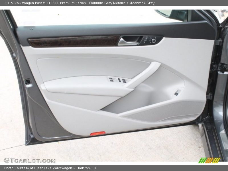 Door Panel of 2015 Passat TDI SEL Premium Sedan