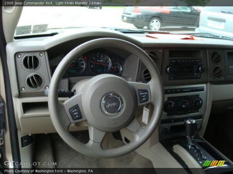 Light Khaki Metallic / Khaki 2006 Jeep Commander 4x4