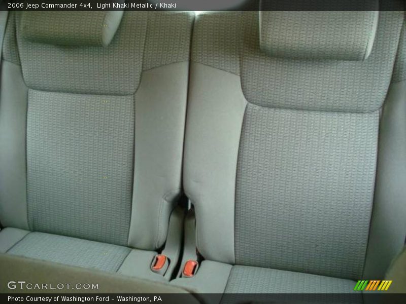 Light Khaki Metallic / Khaki 2006 Jeep Commander 4x4