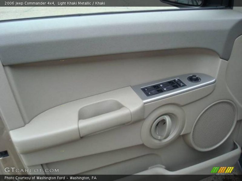 Light Khaki Metallic / Khaki 2006 Jeep Commander 4x4