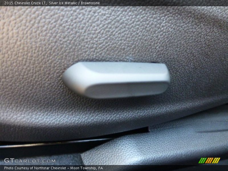 Silver Ice Metallic / Brownstone 2015 Chevrolet Cruze LT