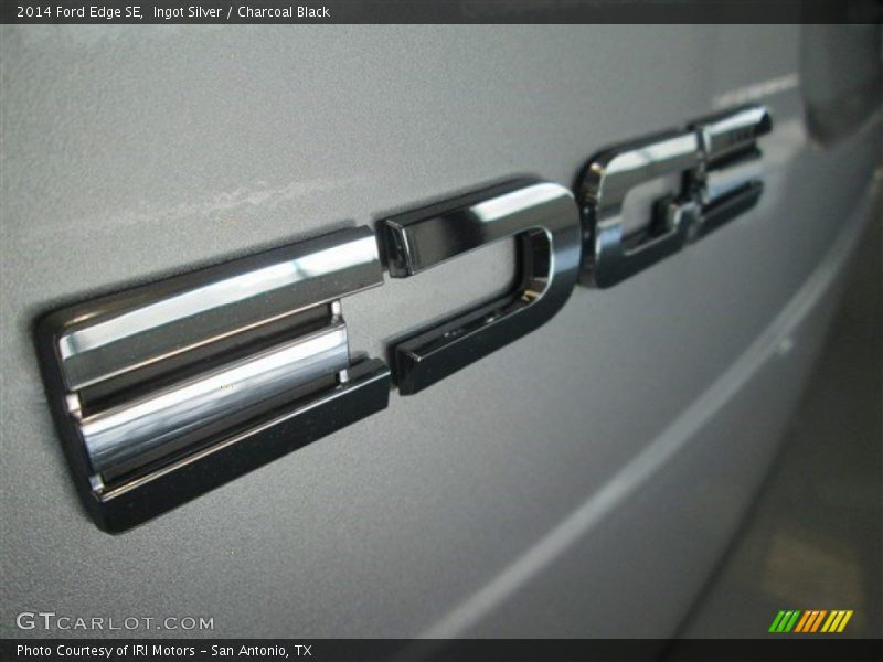 Ingot Silver / Charcoal Black 2014 Ford Edge SE