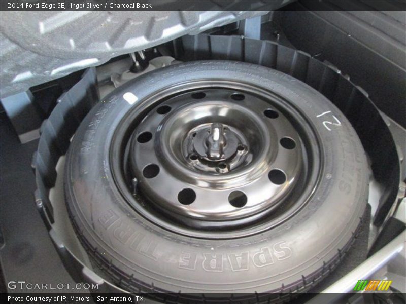 Ingot Silver / Charcoal Black 2014 Ford Edge SE