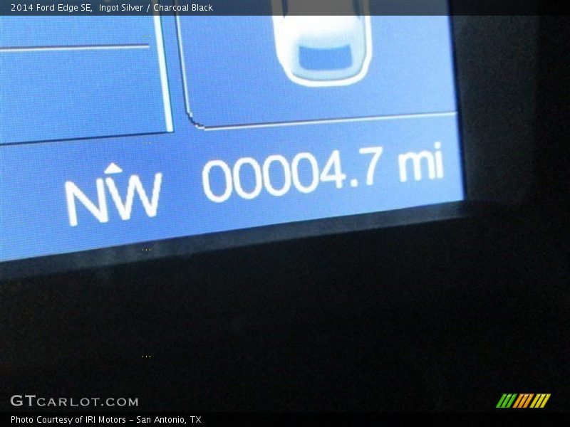 Ingot Silver / Charcoal Black 2014 Ford Edge SE