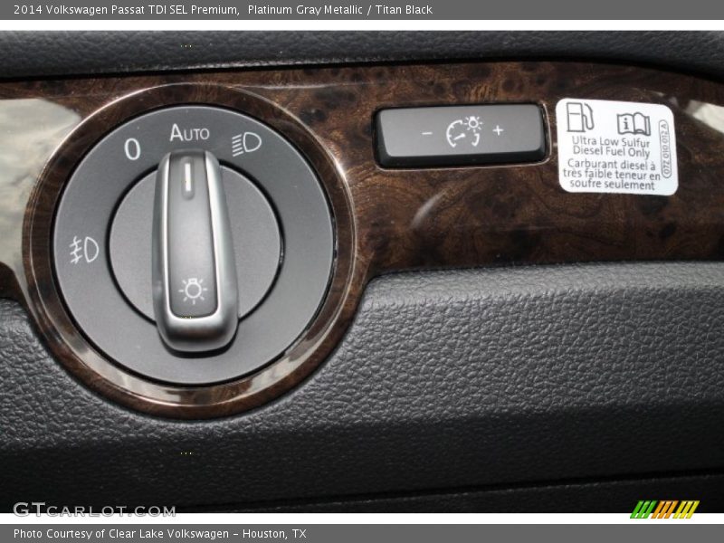 Platinum Gray Metallic / Titan Black 2014 Volkswagen Passat TDI SEL Premium