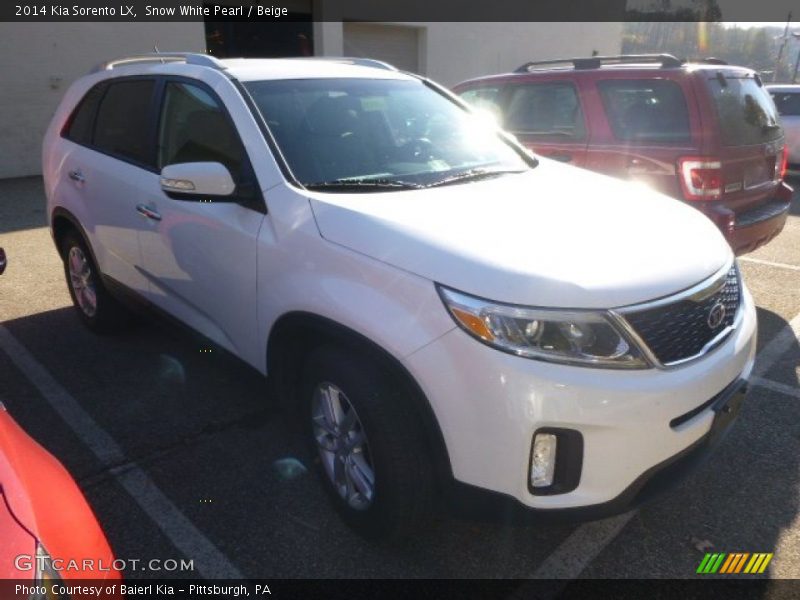 Snow White Pearl / Beige 2014 Kia Sorento LX