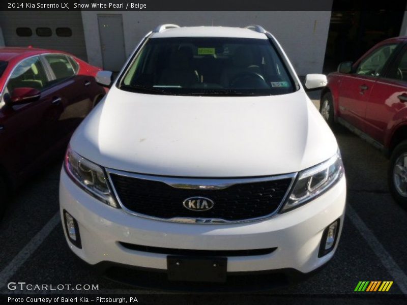 Snow White Pearl / Beige 2014 Kia Sorento LX